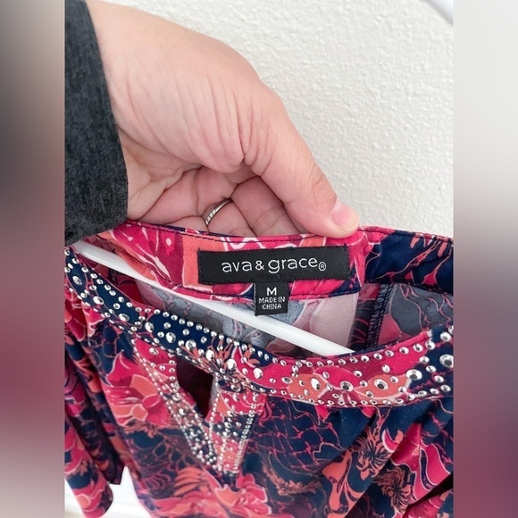 Ava & Grace | Women’s Pink Floral Rhinestone Cold Shoulder Blouse - Picture 3 of 4